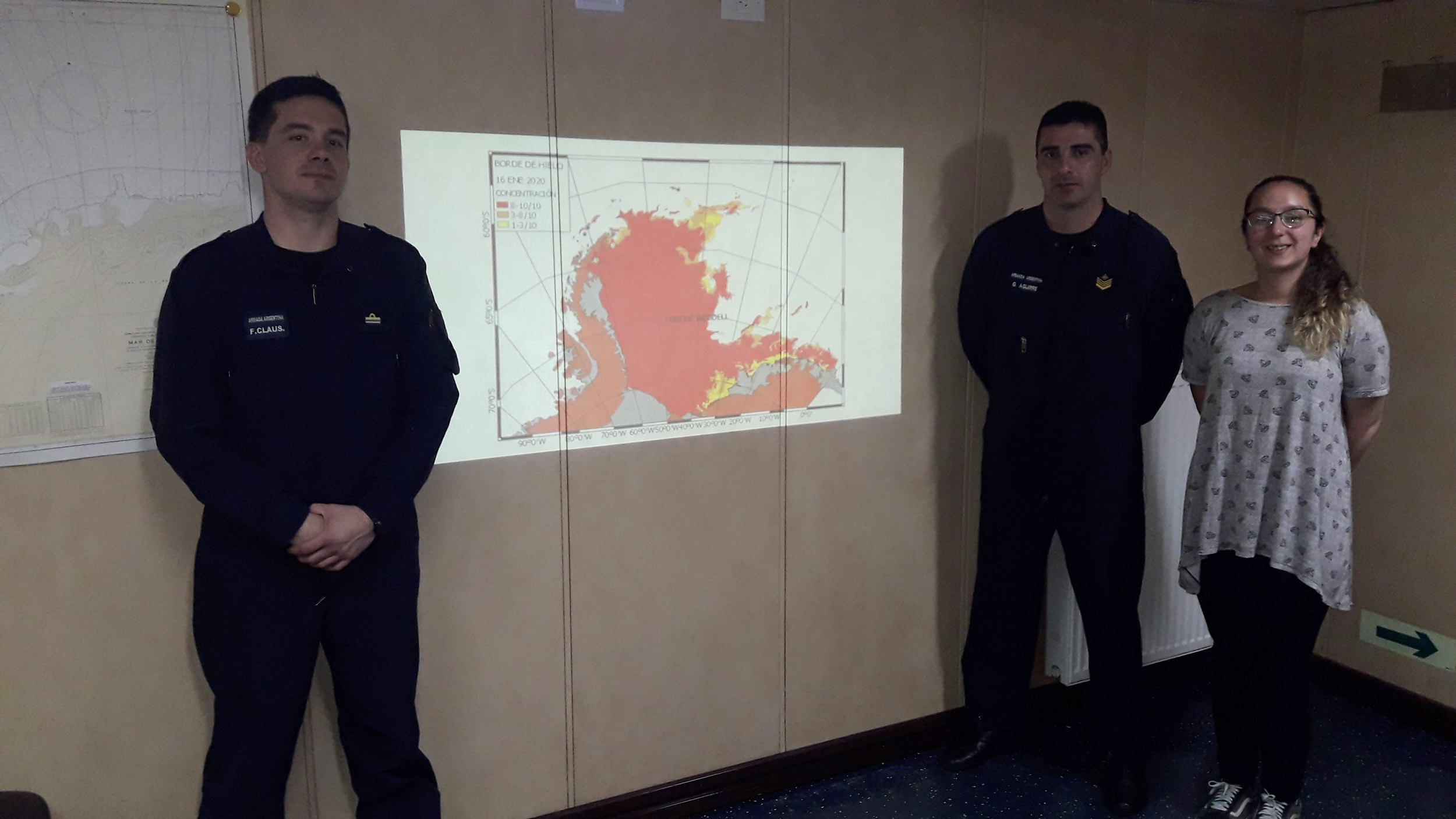 Equipo del Servicio de Hidrografía Naval, Teniente (Meteorólogo) Claus, Cabo Aguirre y Lic. Salvo